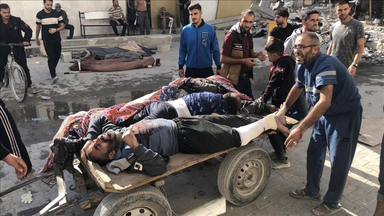 İsrail Gazze’de hastane çevresine saldırdı: 33 şehit