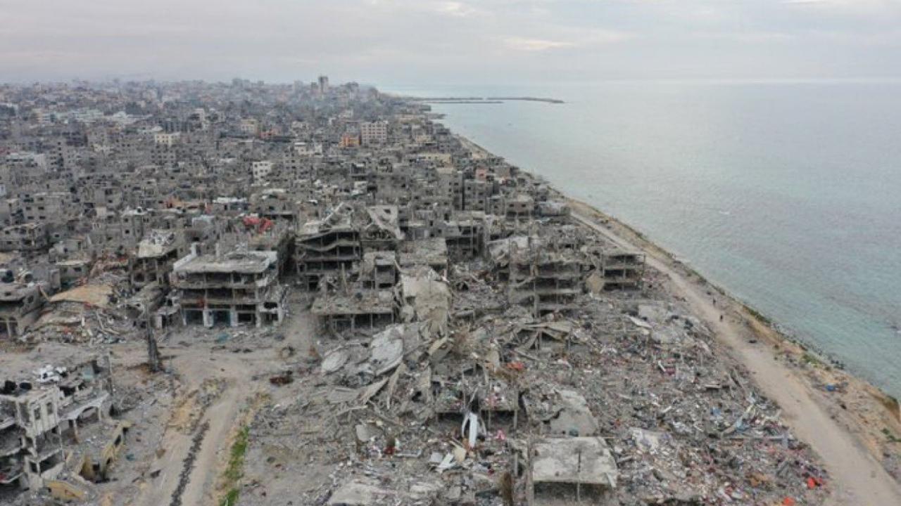 İsrail’den Gazze’de yeni saldırı! Mülteci kampı bombalandı