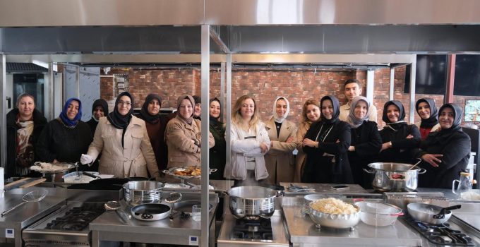 Onikişubat Belediyesi Gastronomi Akademisi’nde ‘Çullama’ üzerine workshop düzenlendi